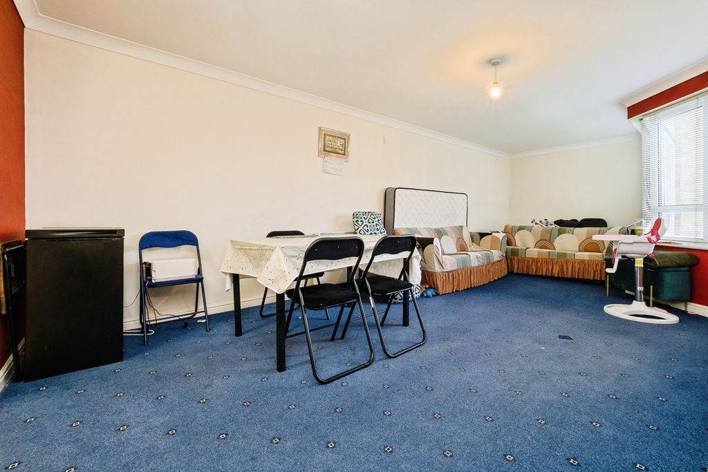 Property photo 2 of 14 Lounge Diner