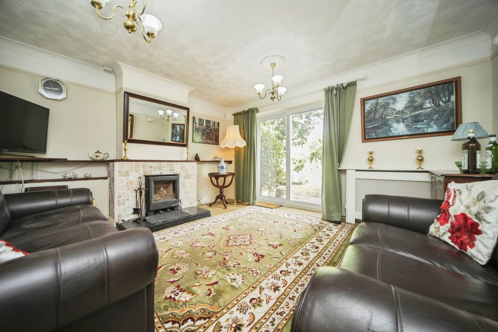 Property photo 2 of 17 Pbox-Img.Jpg