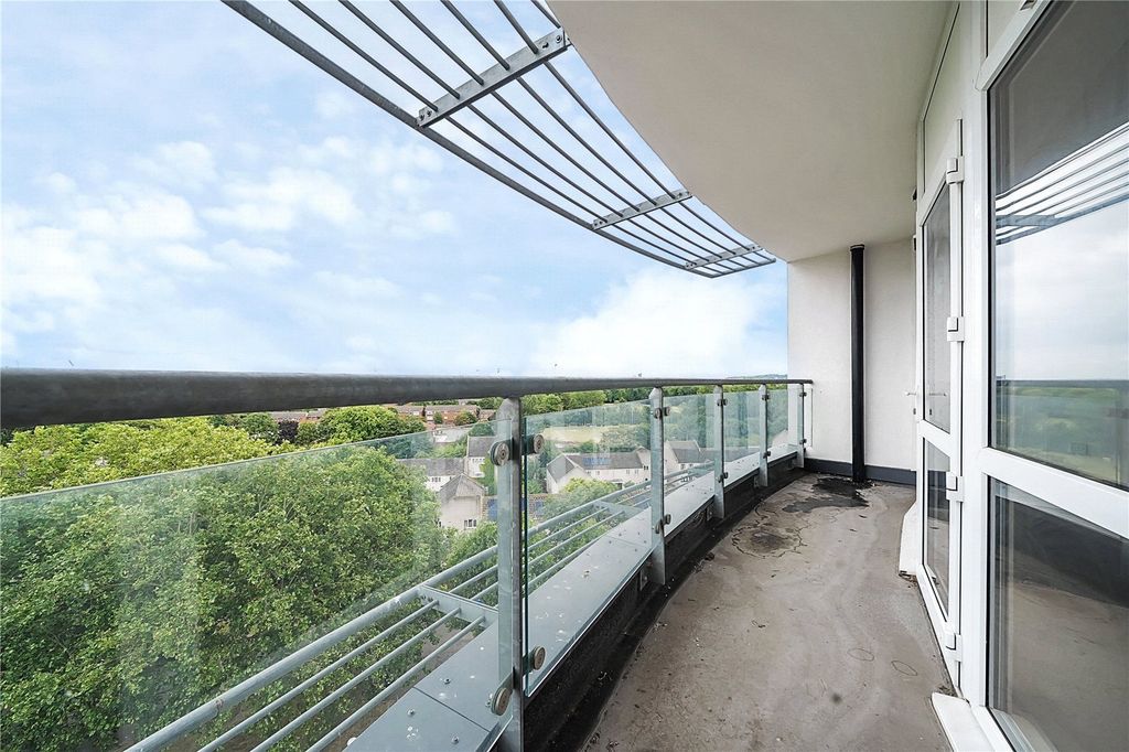 Property photo 3 of 9 Picture No. 04