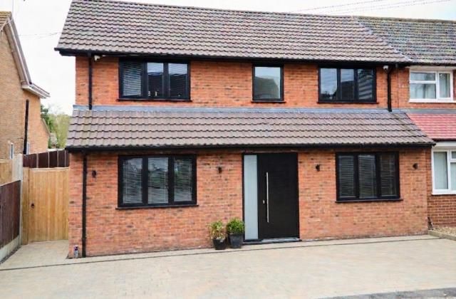 Property photo 1 of 36 External Shot