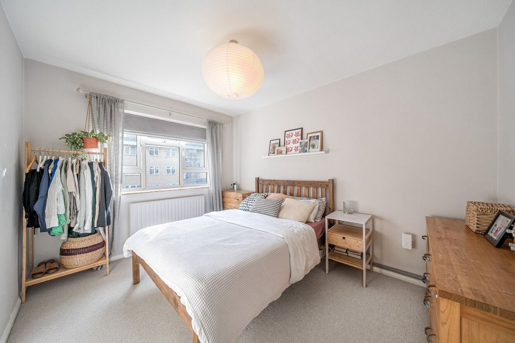 Property photo 2 of 7 Picture No. 27