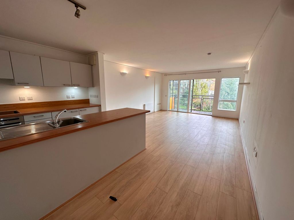 Property photo 1 of 28