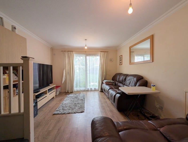Property photo 2 of 7