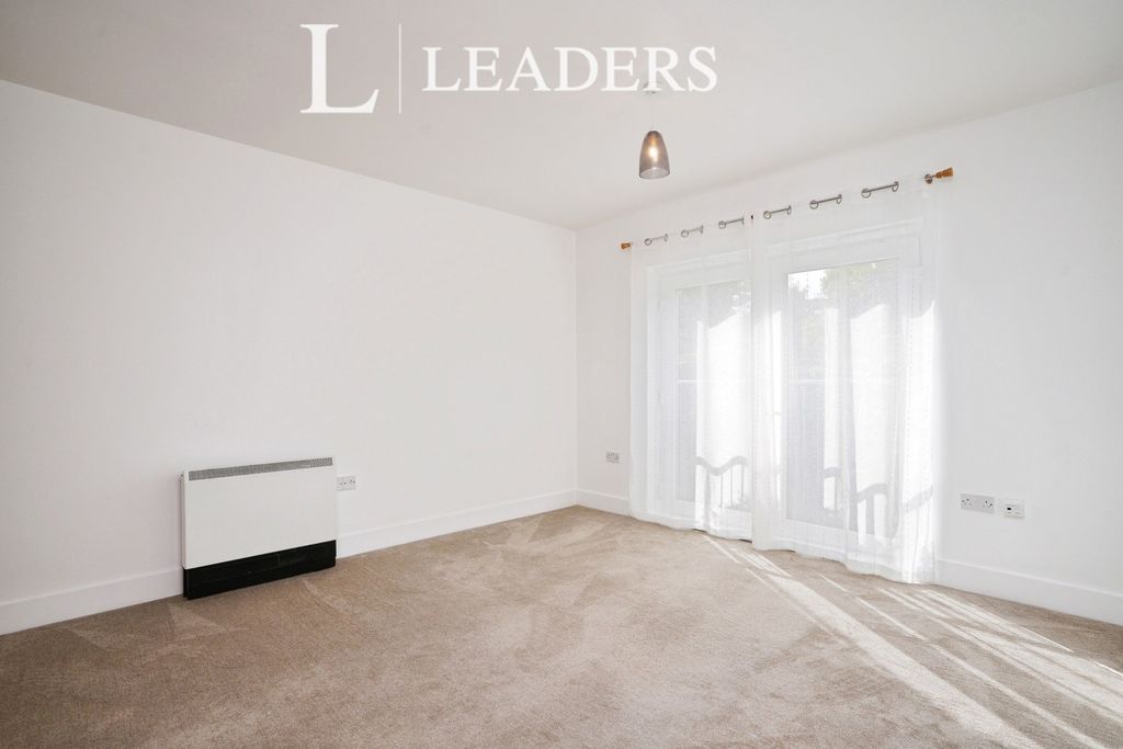 Property photo 2 of 8 Pbox-Img.Jpg