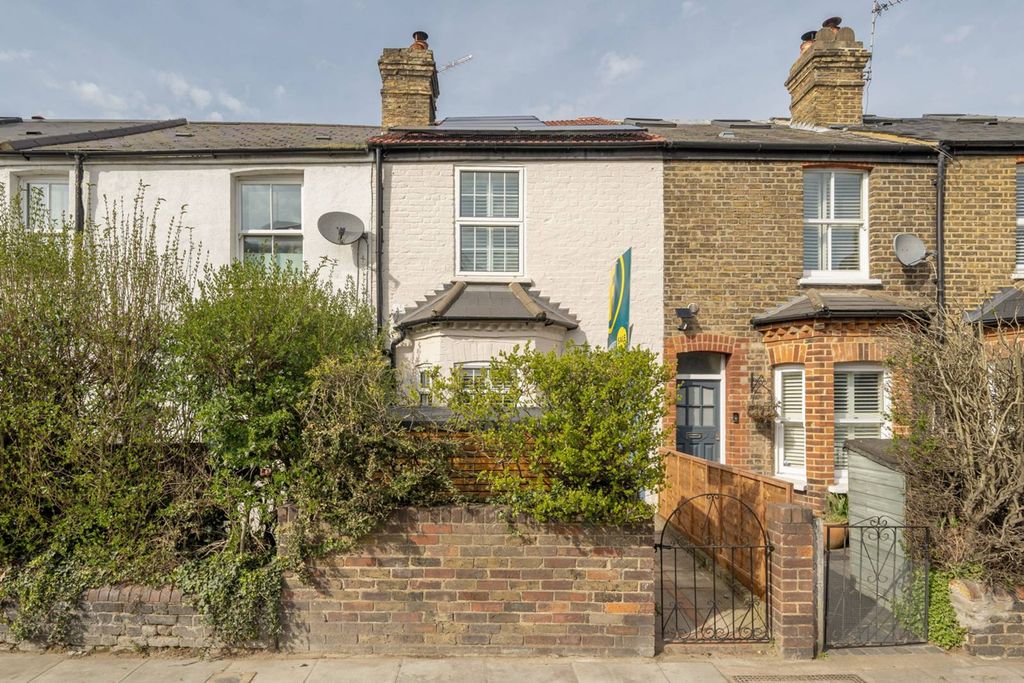 Property photo 1 of 24