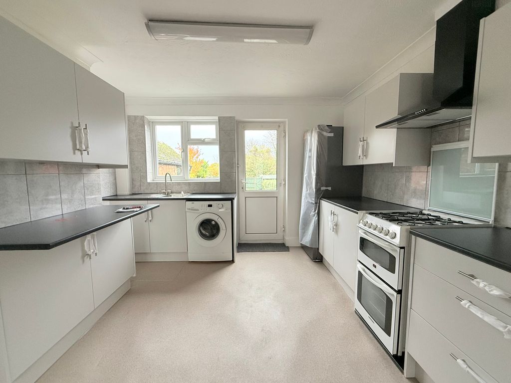 Property photo 2 of 8 Image