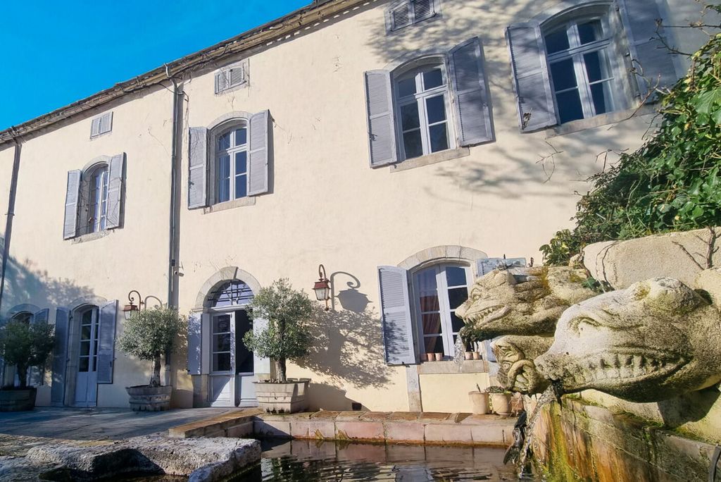 Property photo 1 of 31