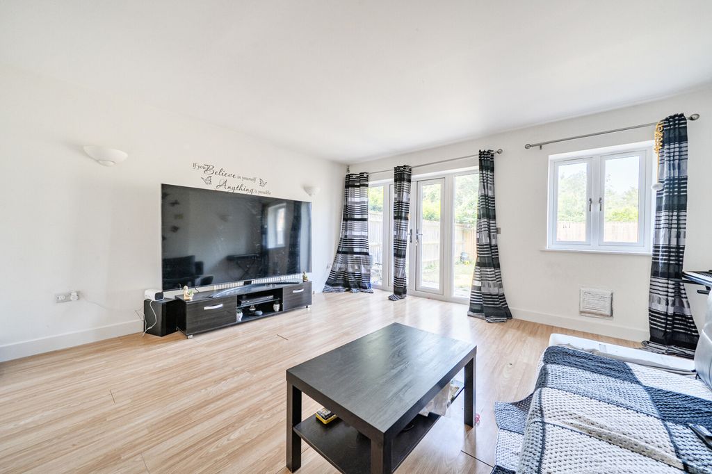 Property photo 3 of 19 Reception Room
