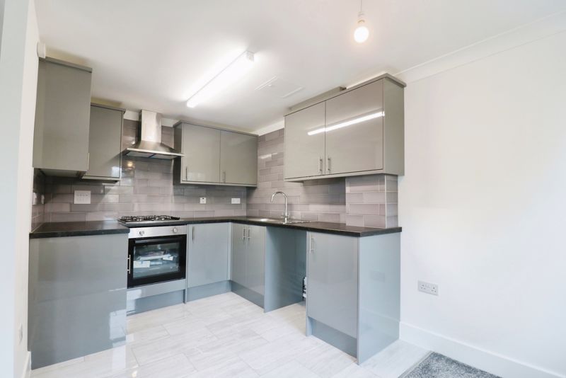 Property photo 2 of 10 Photo 3