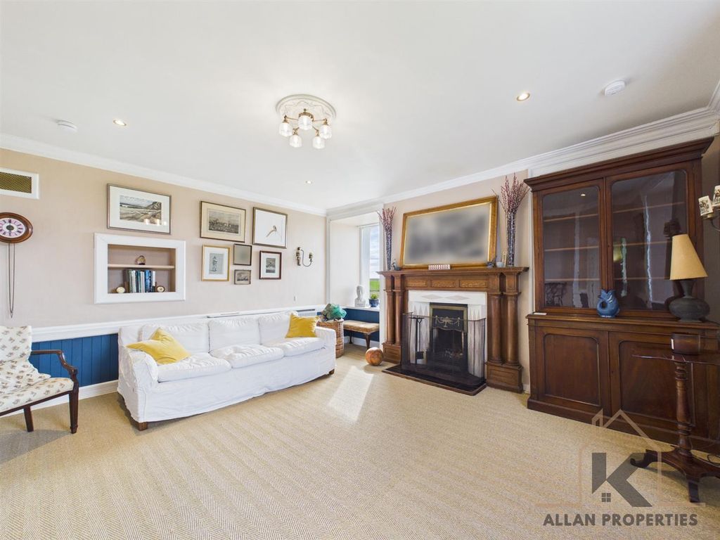 Property photo 3 of 49