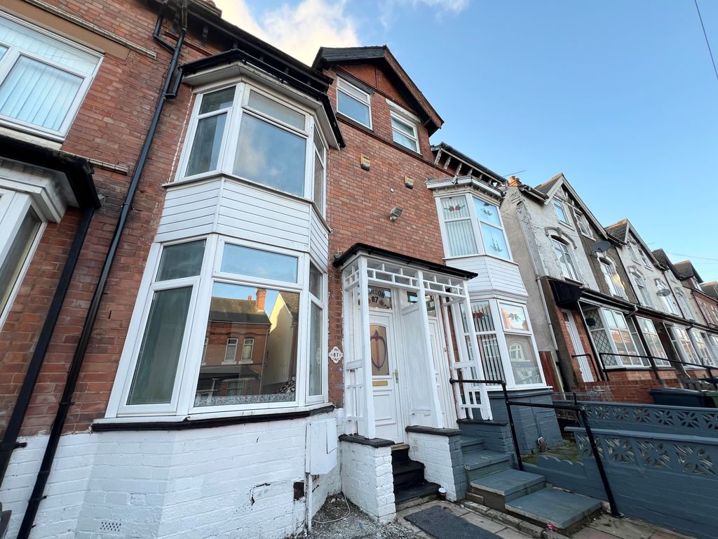 Property photo 1 of 8