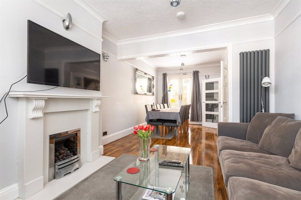 Property photo 3 of 17 Picture No. 34