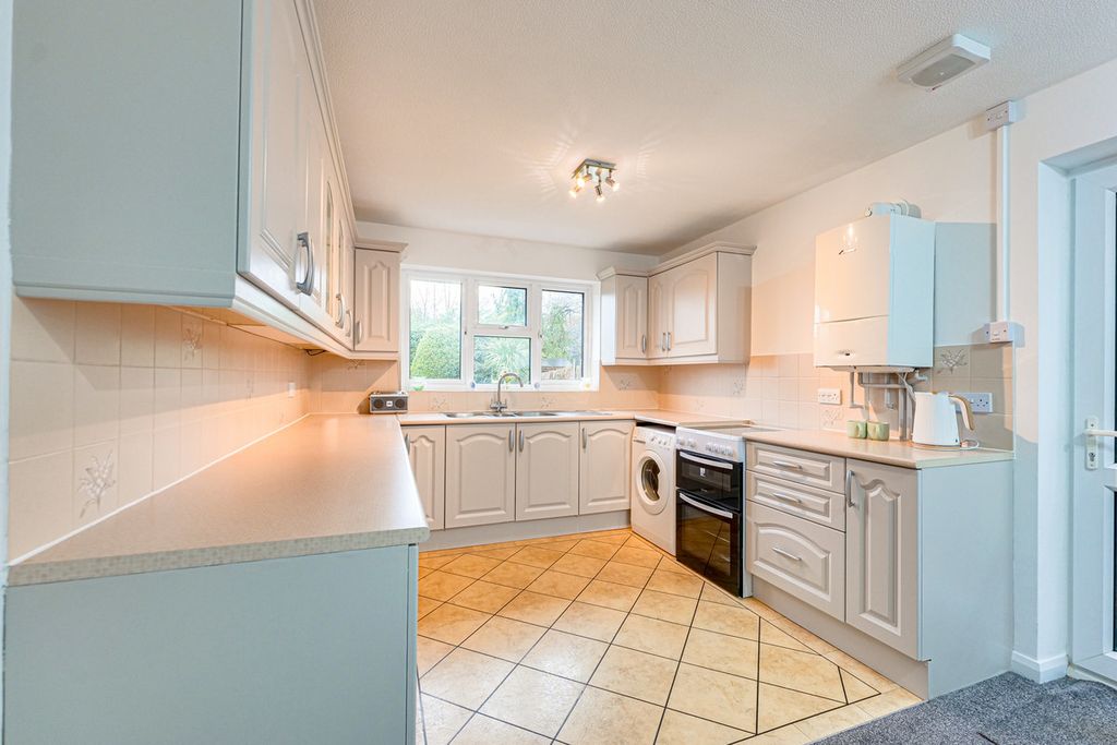 Property photo 2 of 24