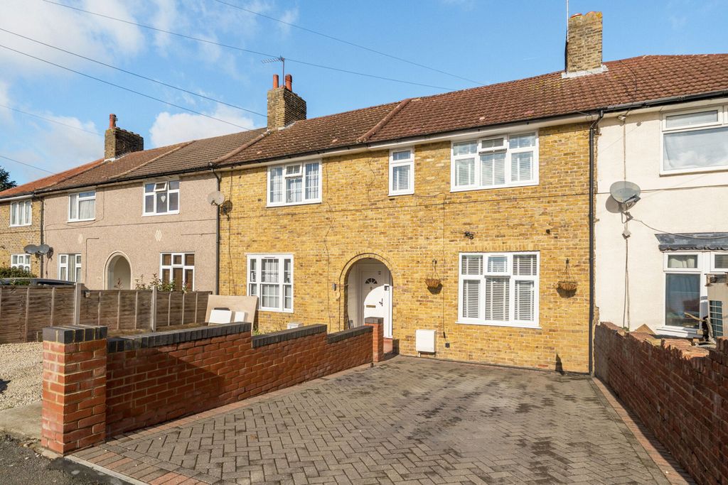 Property photo 1 of 15 1535166-15-1A144c...