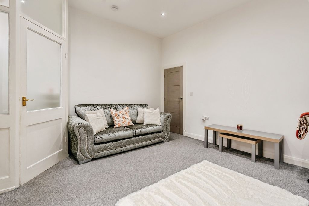 Property photo 3 of 14 Pbox-Img.Jpg