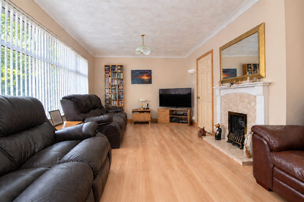 Property photo 2 of 29