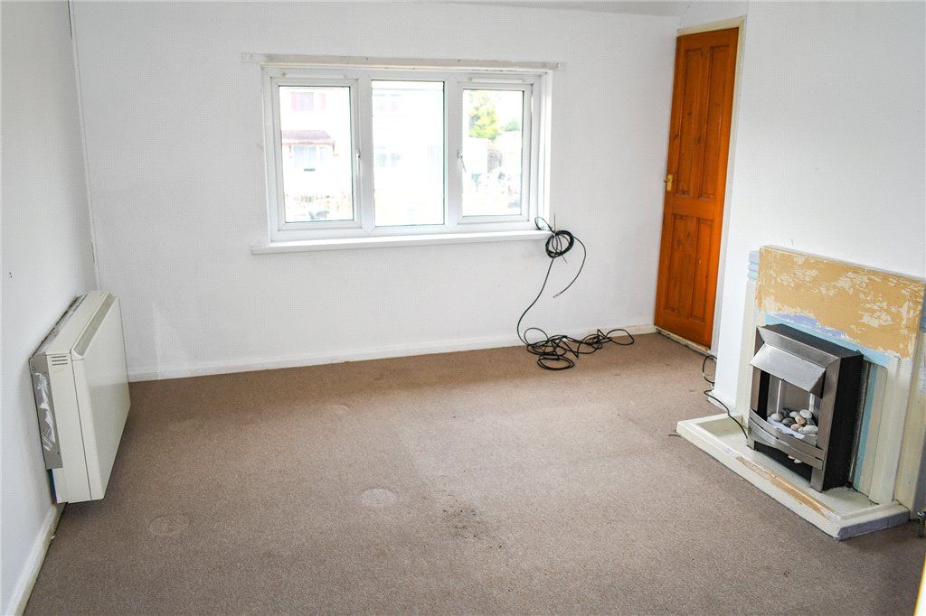 Property photo 3 of 10 Lounge