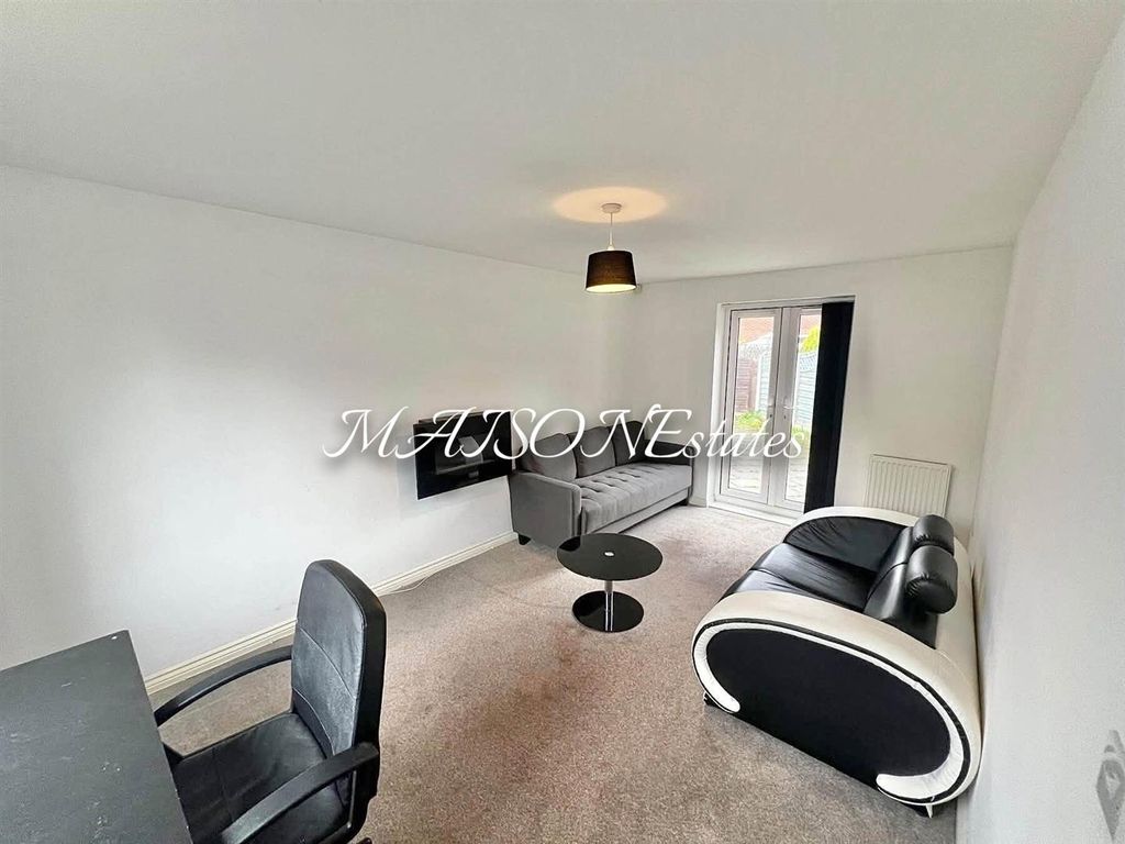 Property photo 2 of 14 Lounge.Jpg