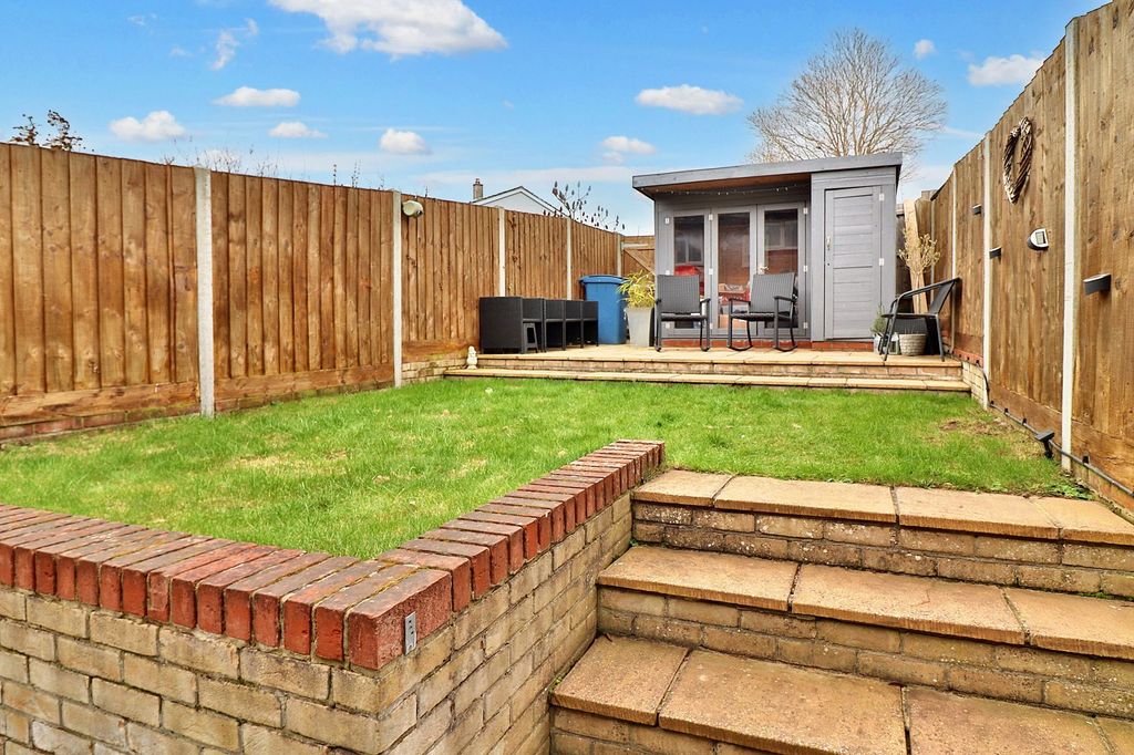 Property photo 3 of 12