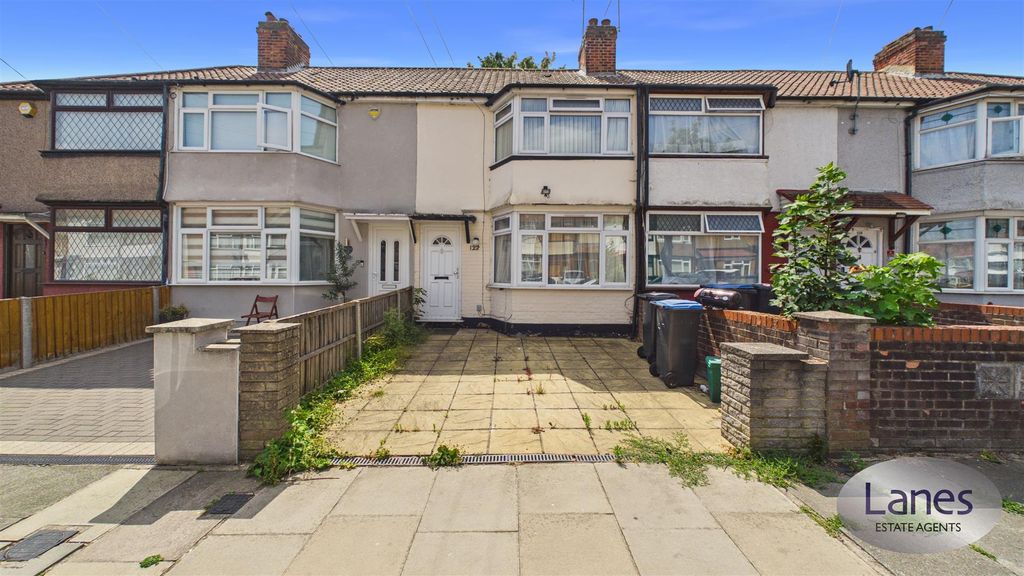 Property photo 1 of 8 Cam02479G0-Pr0087-Still008.Jpg
