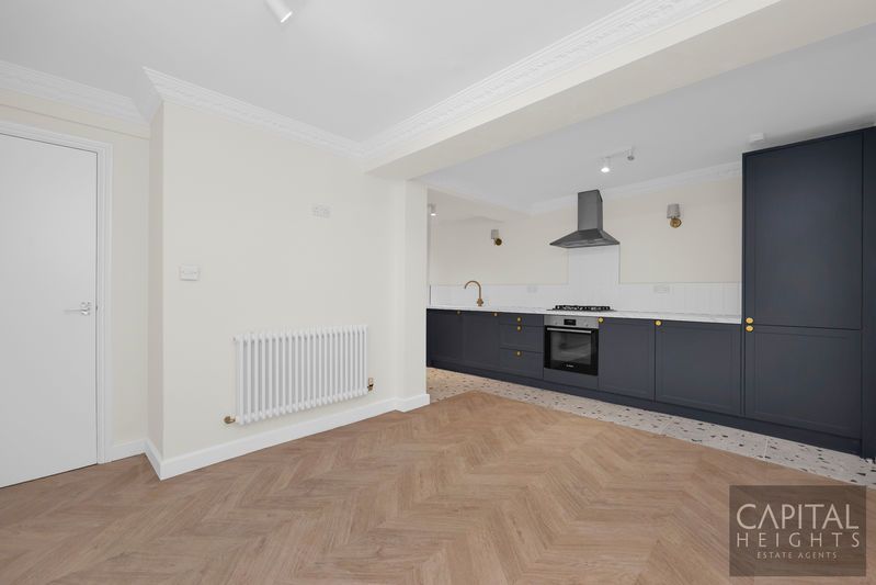 Property photo 3 of 11 Photo 13