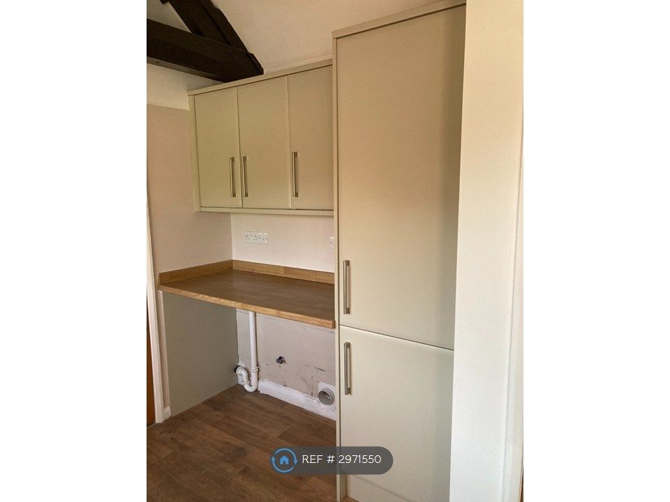 Property photo 3 of 26 Utility Room