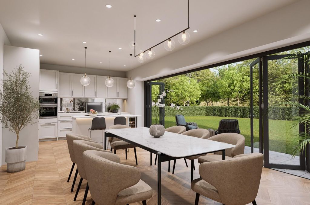 Property photo 2 of 8 Kitchen/Dining Room