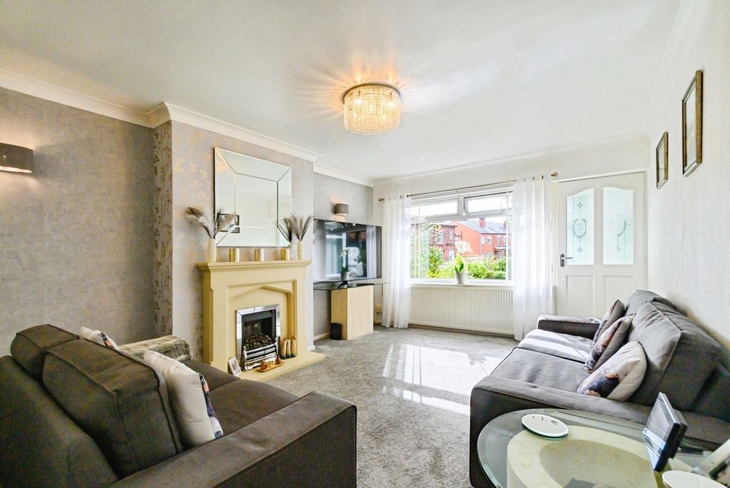 Property photo 3 of 17 Pbox-Img.Jpg