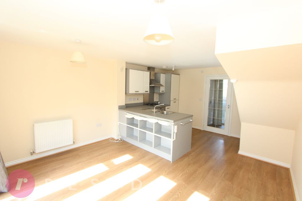 Property photo 2 of 14 Lounge/Dining Area