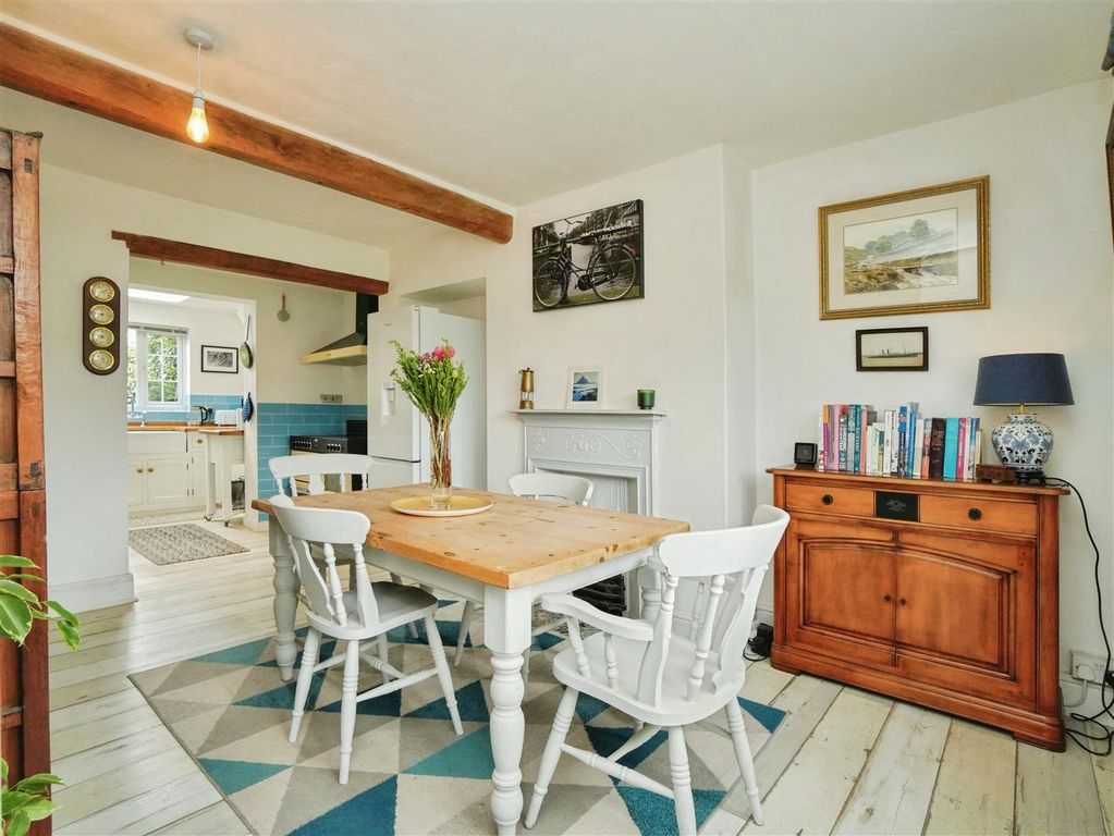 Property photo 3 of 32 Dining Kitchen