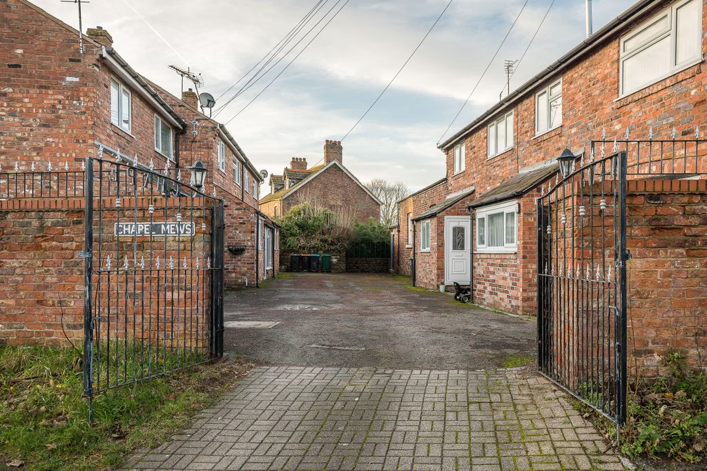 Property photo 1 of 17 Image00002