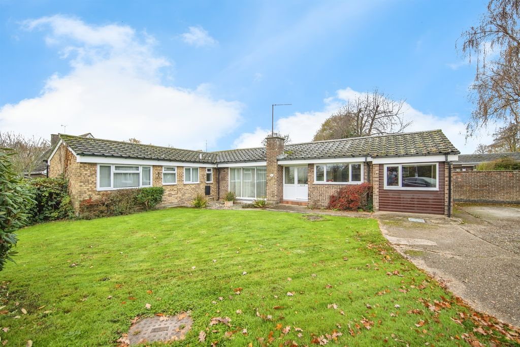 Property photo 1 of 17