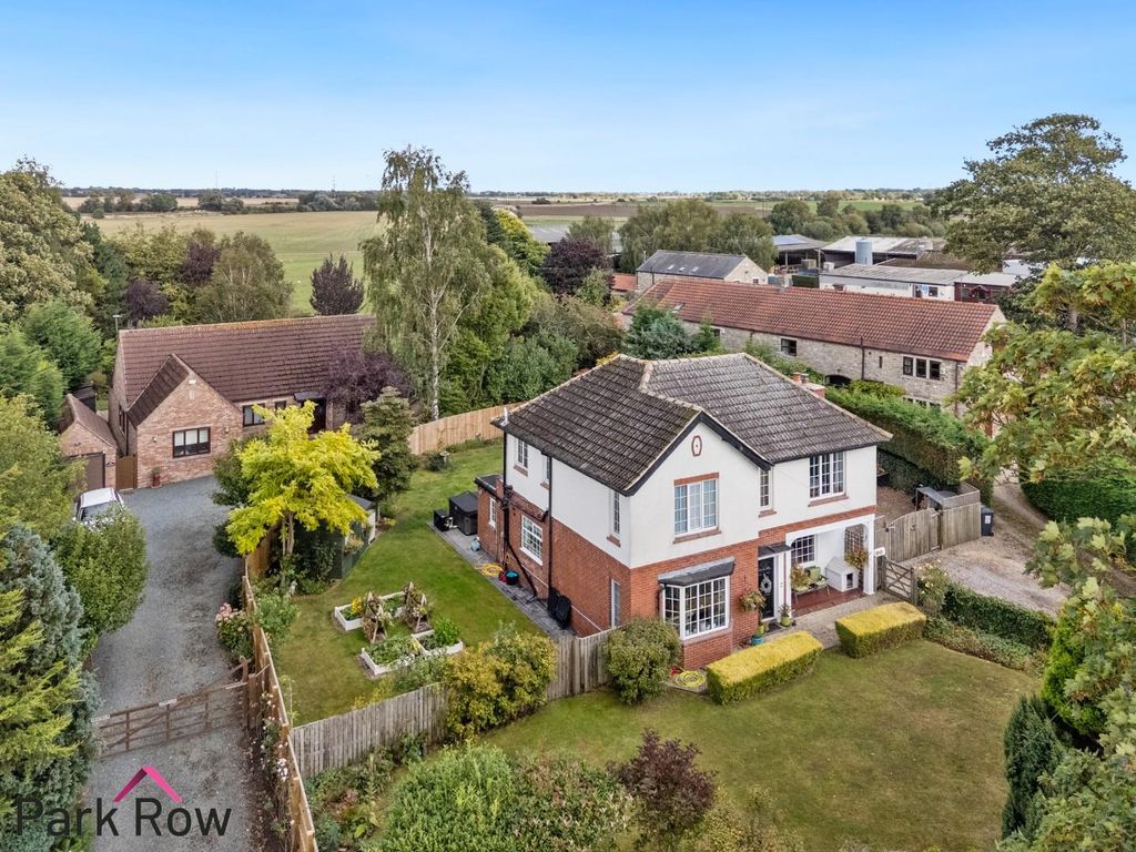 Property photo 1 of 42