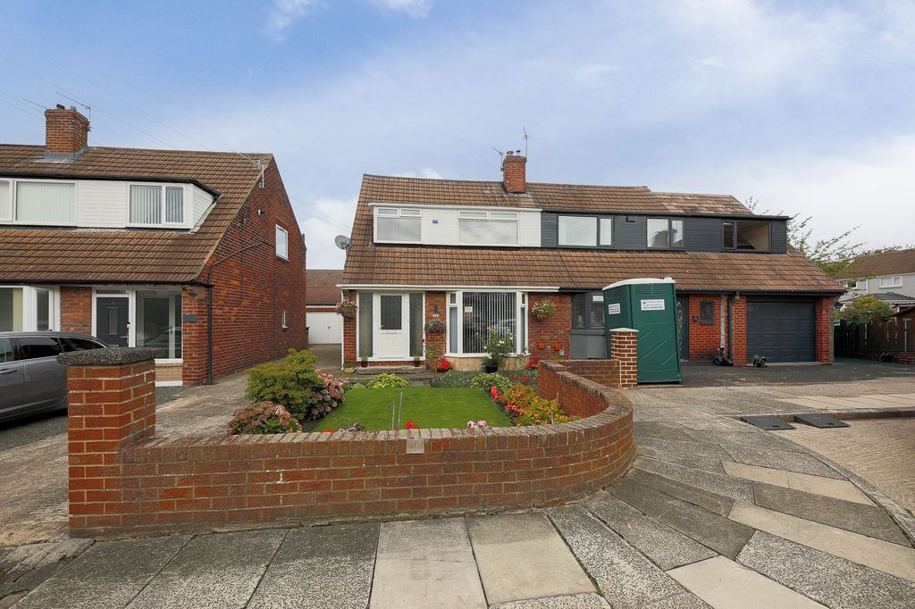 Property photo 1 of 20 External