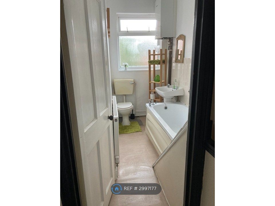 Property photo 2 of 4