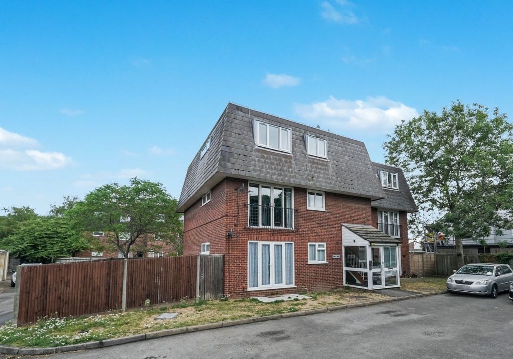Property photo 1 of 1