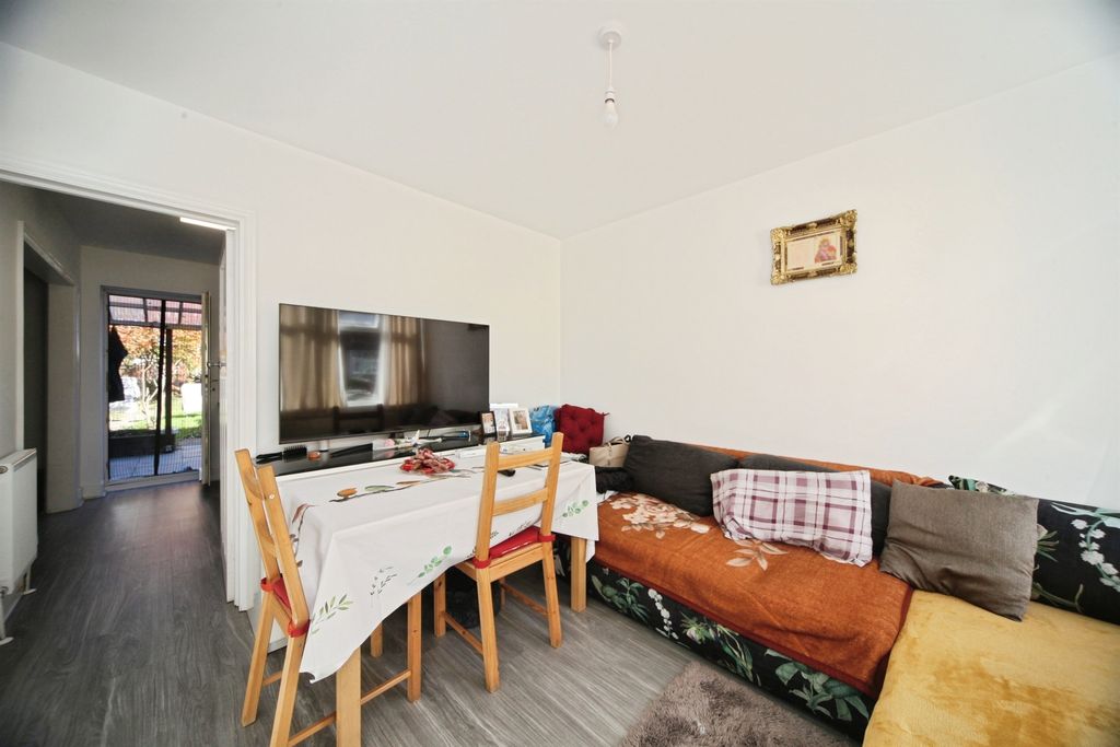 Property photo 2 of 15