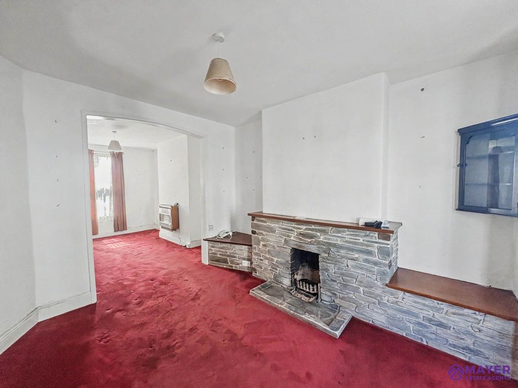 Property photo 2 of 16