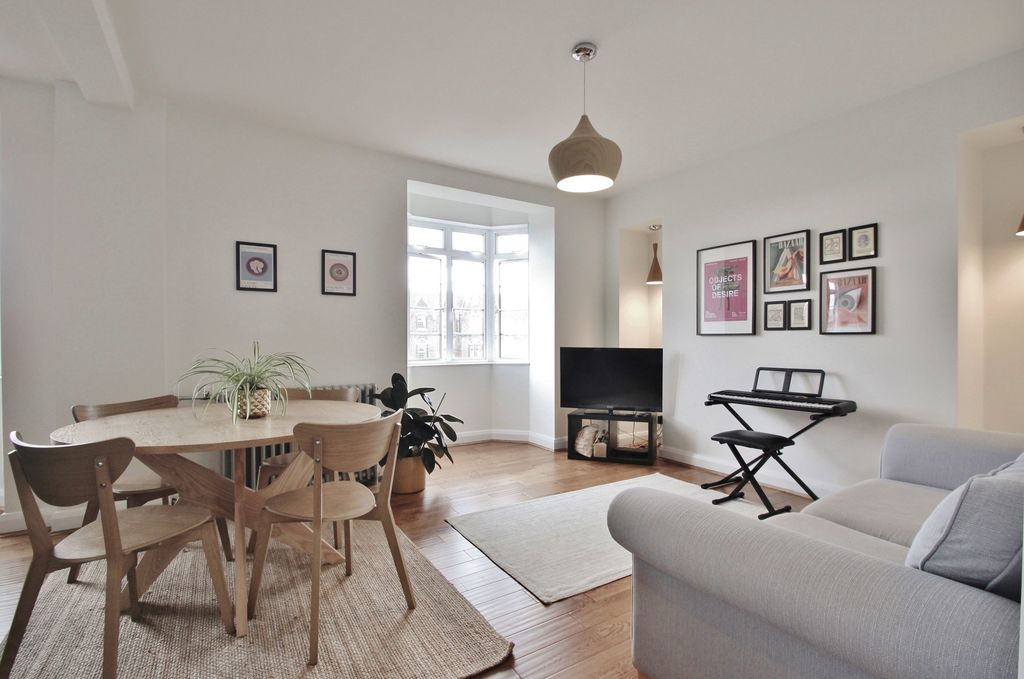 Property photo 1 of 17 Photo 12