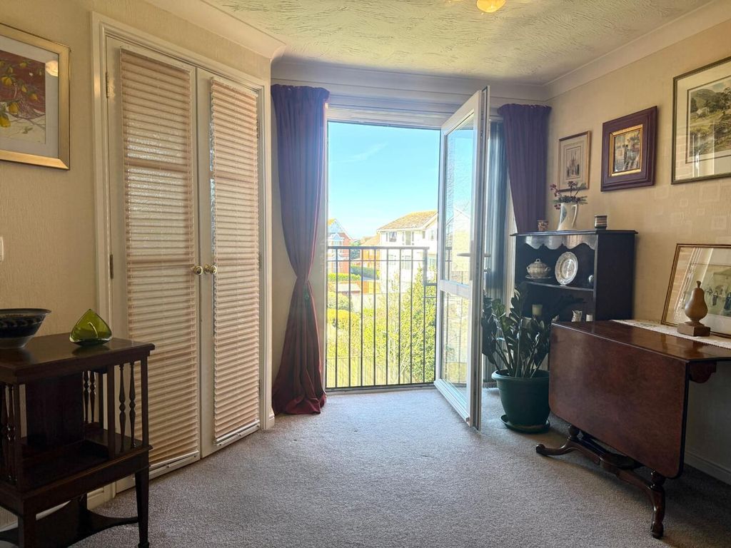 Property photo 3 of 17 Balcony