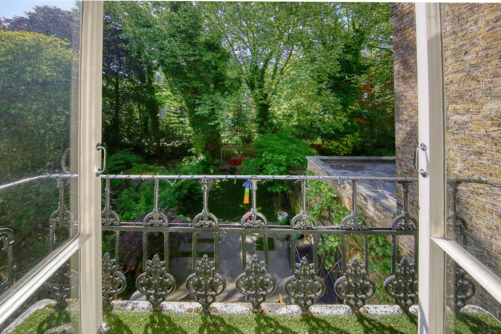 Property photo 3 of 20