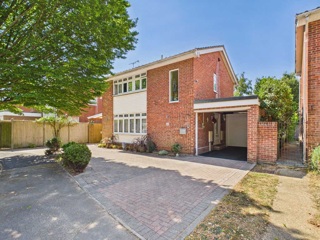 Property photo 1 of 17 3 Bedroom Detached Family Home For Sale