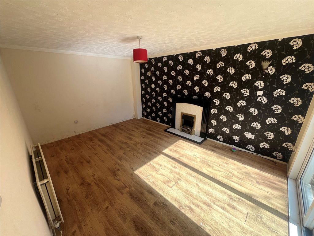 Property photo 2 of 16 Picture No. 55