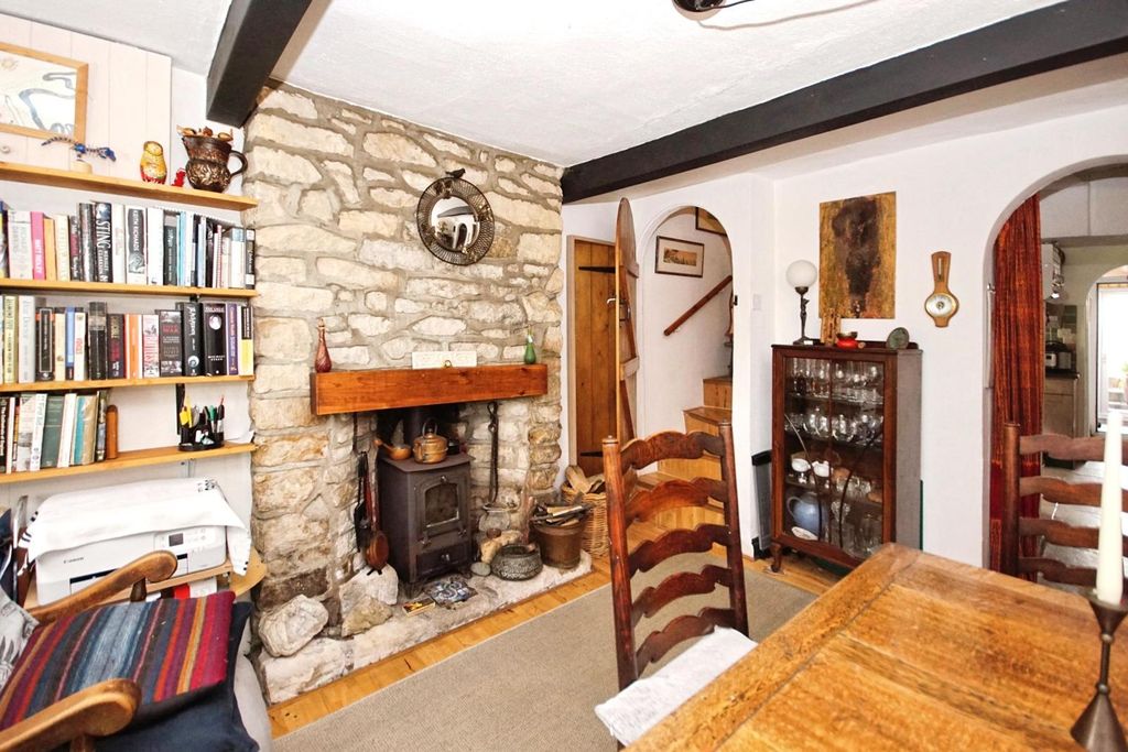 Property photo 3 of 21 Pbox-Img.Jpg