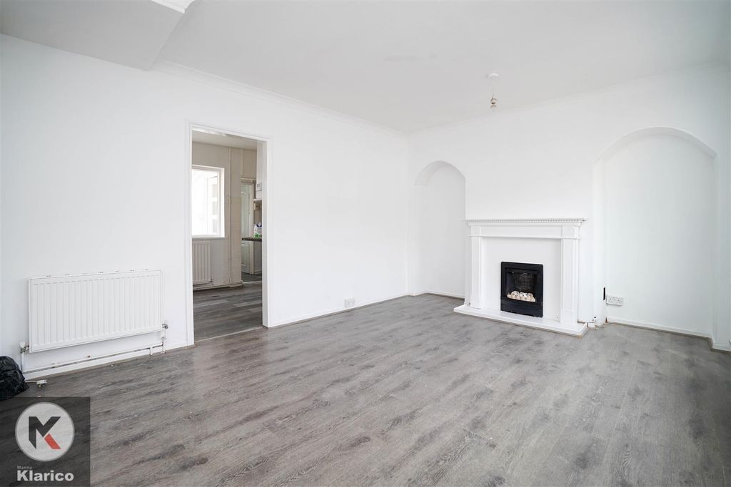 Property photo 3 of 14 Photo-2.Jpg