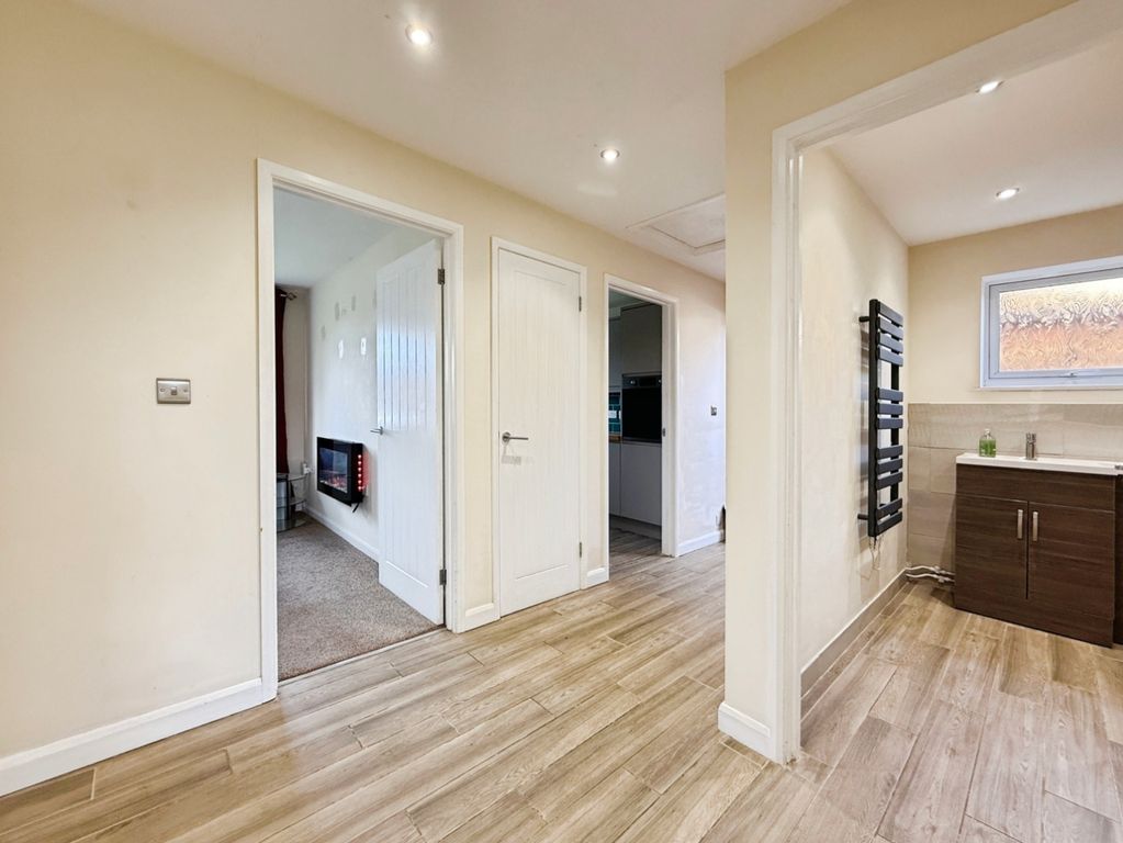 Property photo 2 of 13 Pbox-Img.Jpeg