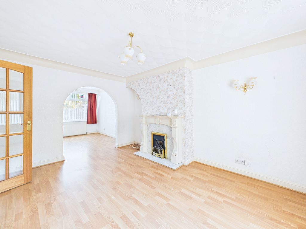 Property photo 2 of 23