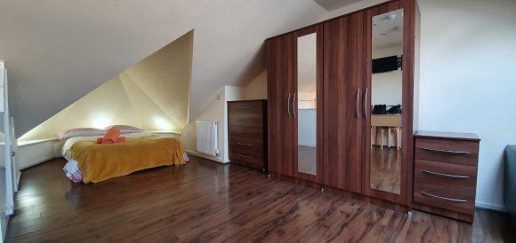 Property photo 1 of 11 B0A35c98-A245-41B3-8c16-0E5A42458917.Jpg