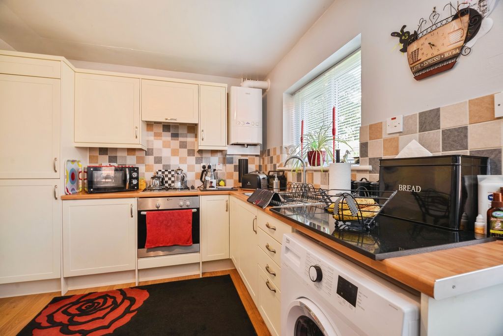 Property photo 2 of 15