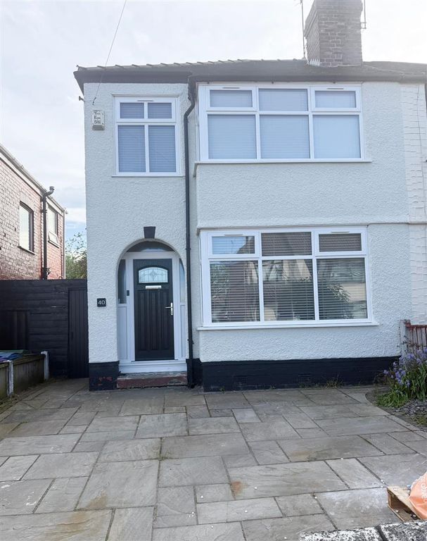 Property photo 2 of 17